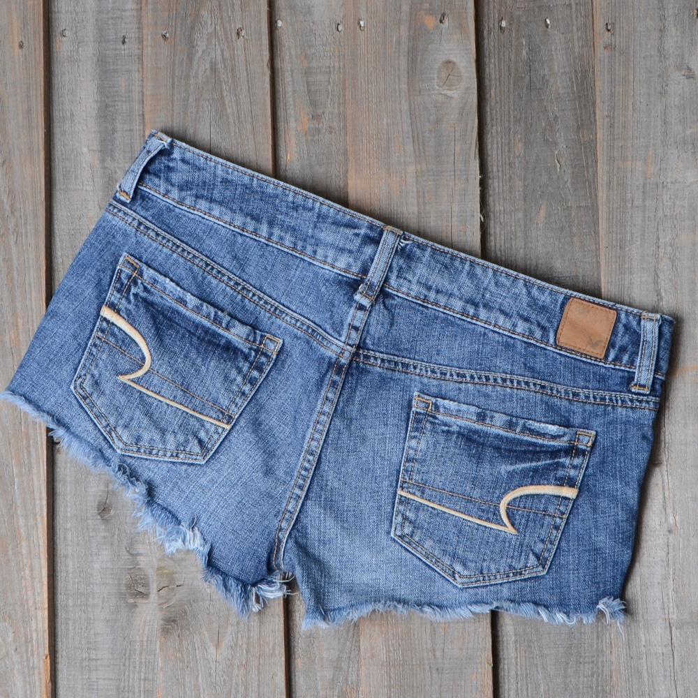 *American Eagle* Distressed*SHORTS